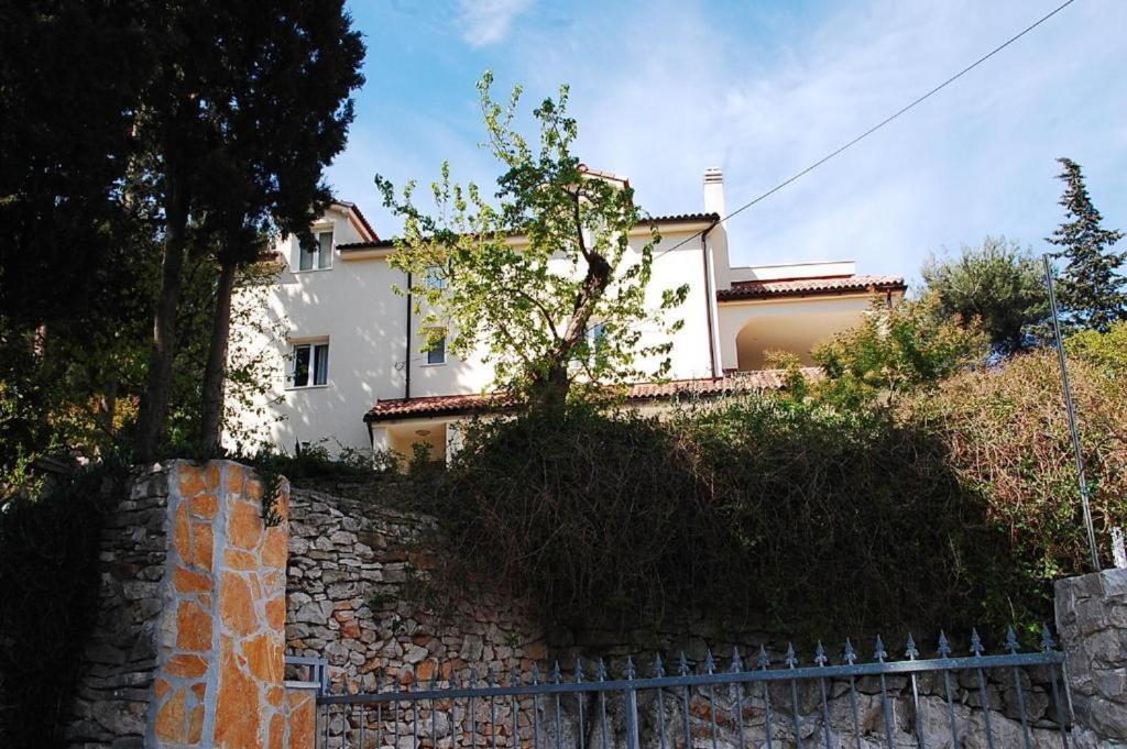 Apartment Marijin Dvor Splitska
